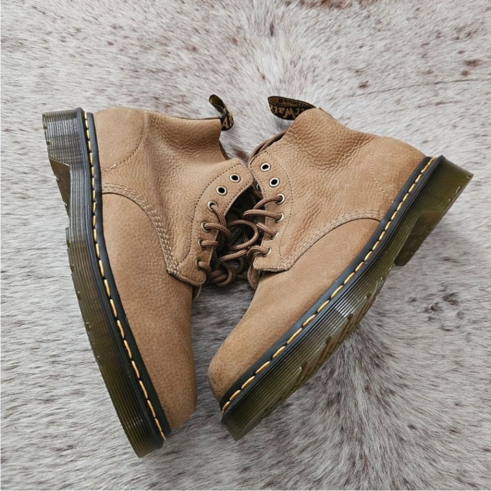 Dr. Martens 101 Tumbled Nubuck Leather Ankle Boots Women's Size 8 NEW - Picture 7 of 16